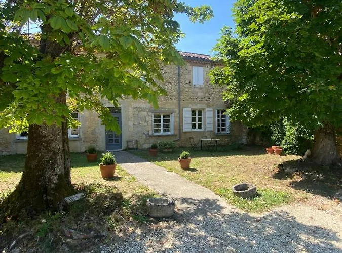De Charme Avec Piscine Dans Le Gers « le Clos Boissiere » Feriehus Valence-sur-Baïse