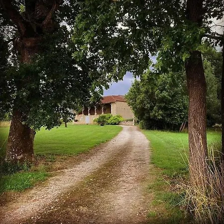 Дом отдыха De Charme Avec Piscine Dans Le Gers « le Clos Boissiere » Valence-sur-Baise